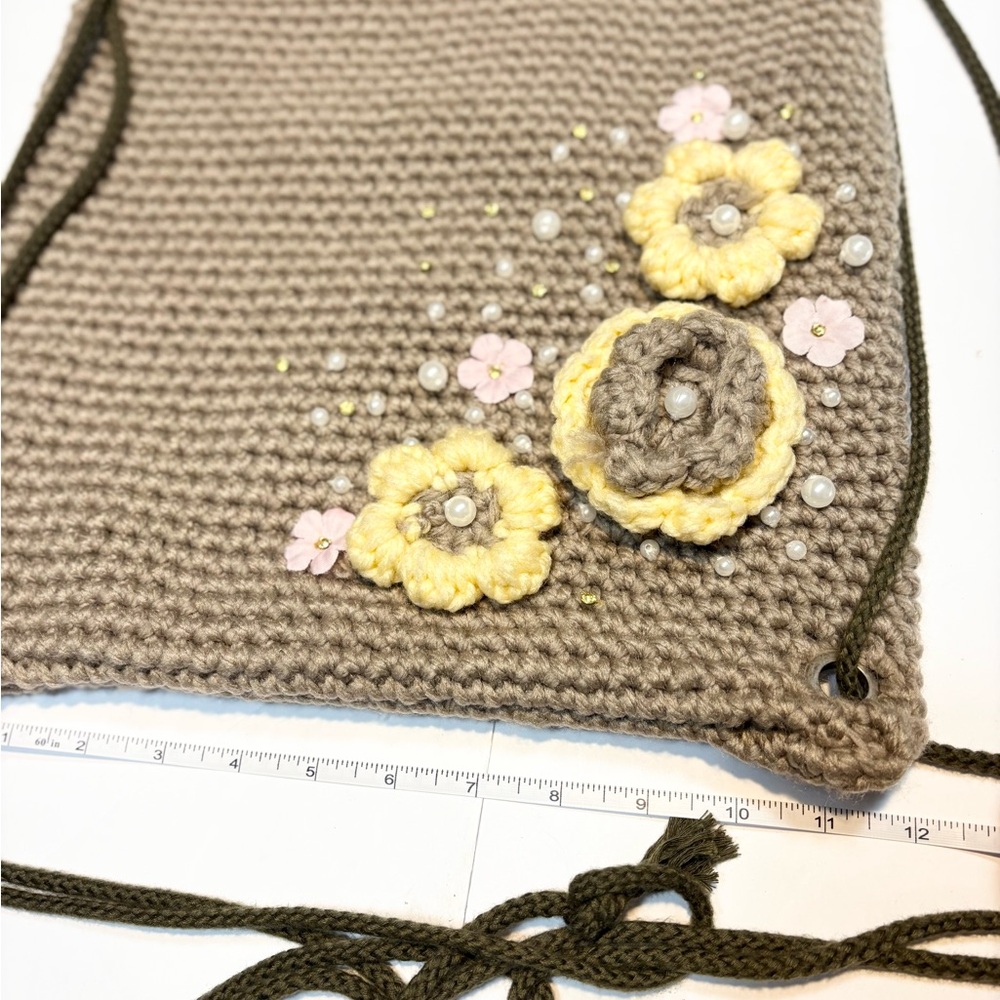 Handmade Crochet Tan backpack flowers - Picture 3 of 9
